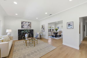 006_F8_436 N 12th St