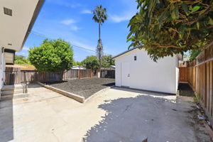 038_F8_436 N 12th St