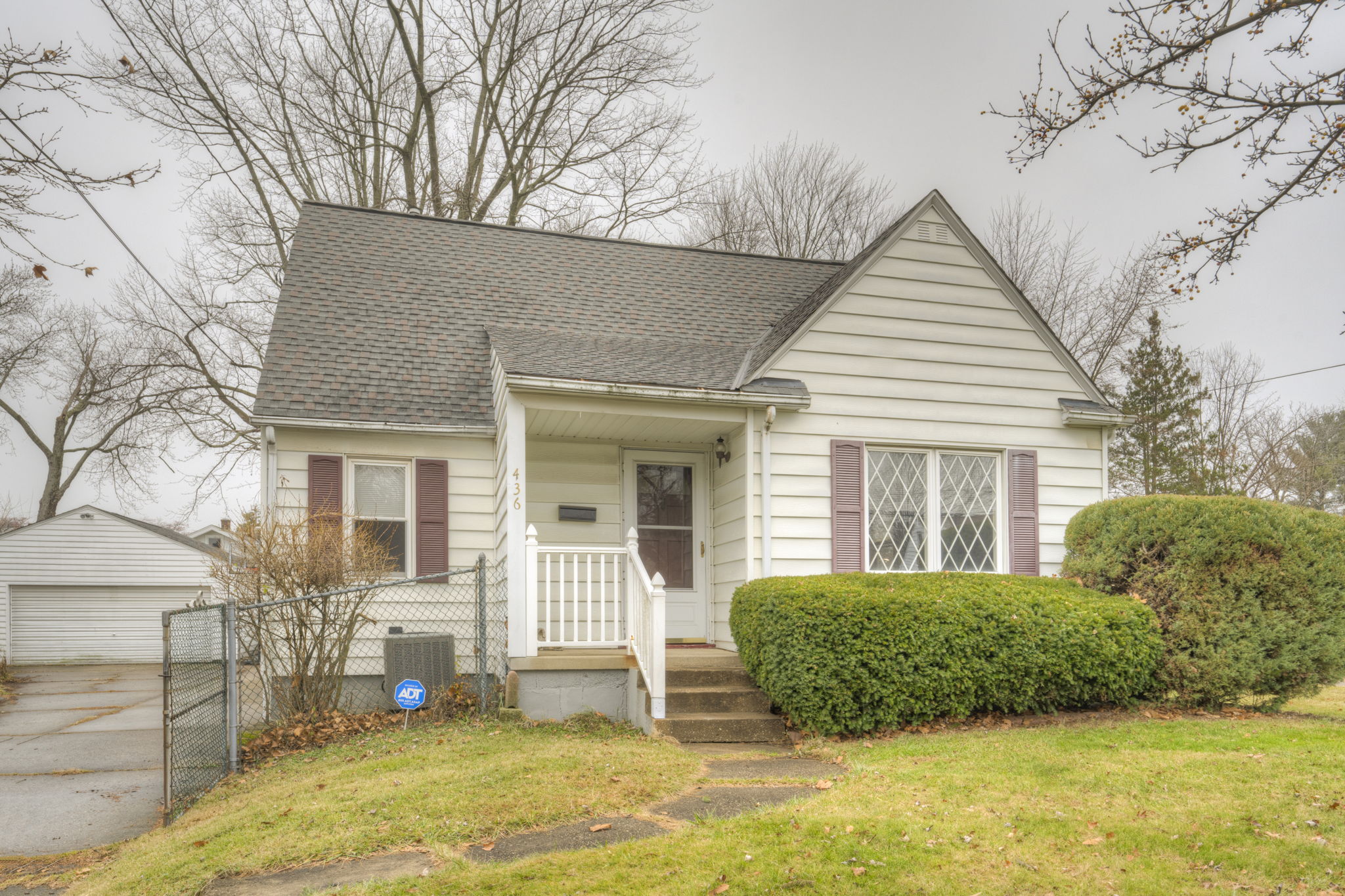 436 Ripley Ave, Akron, OH 44312