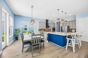 Kitchen/Breakfast Area
