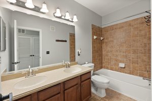  Photo 26