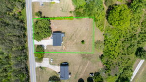  Photo 32