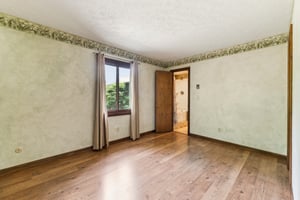 Crestview Rd-0406-021.jpg