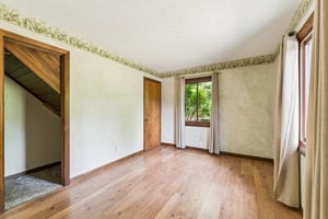 Crestview Rd-0406-022.jpg