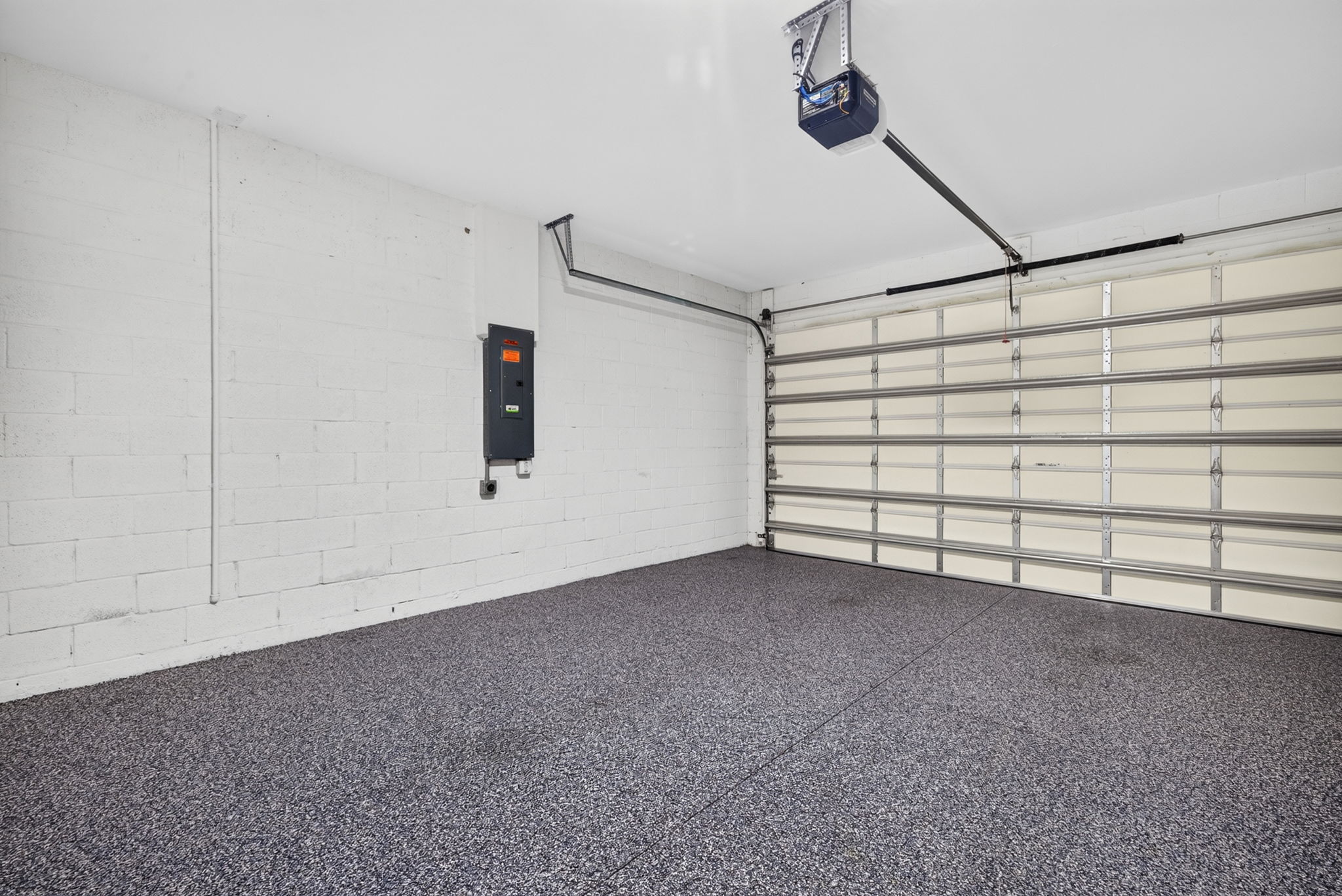 Garage 2