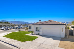 43659 Freesia Pl, Indio, CA 92201, USA Photo 2