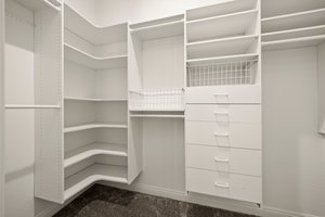 Jack & Jill Bedroom Closet