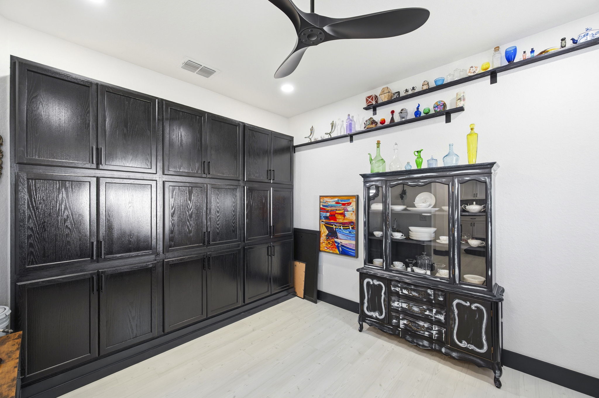 Interiors (2)