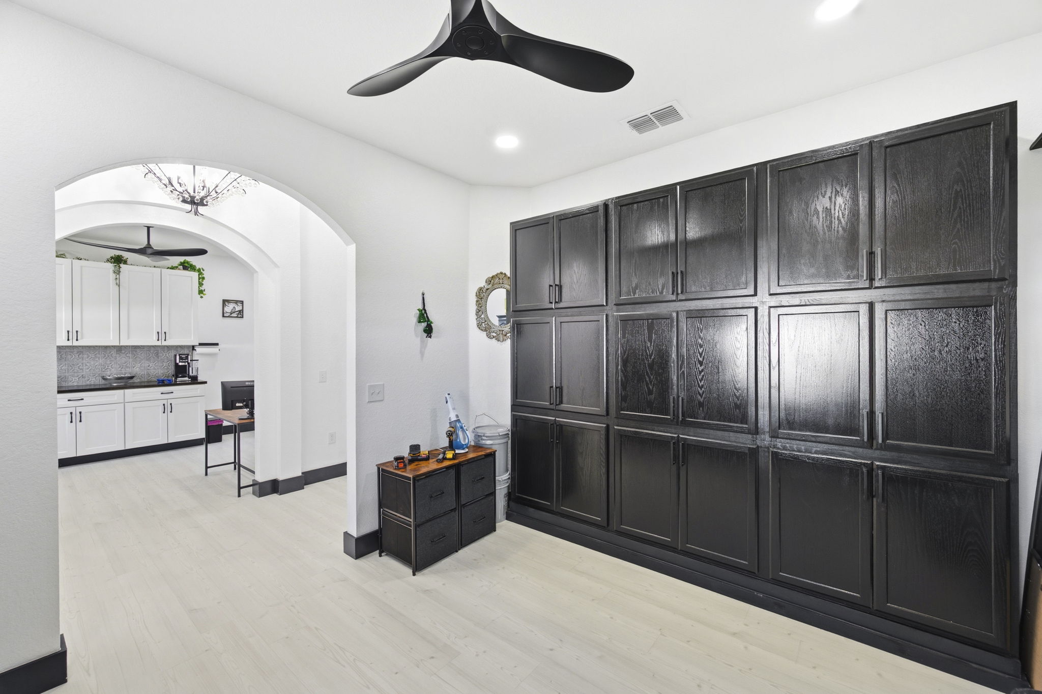 Interiors (5)