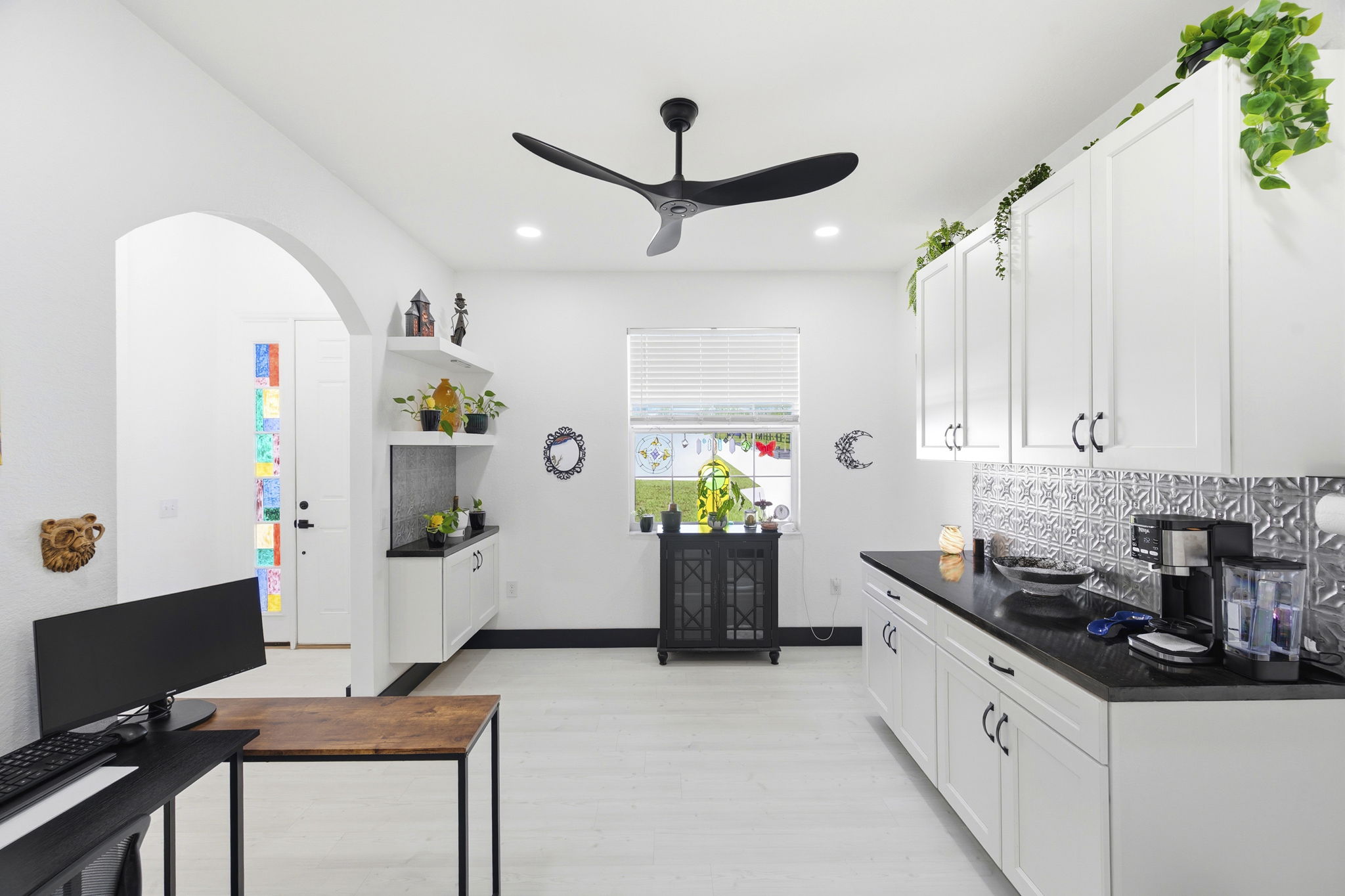 Interiors (10)