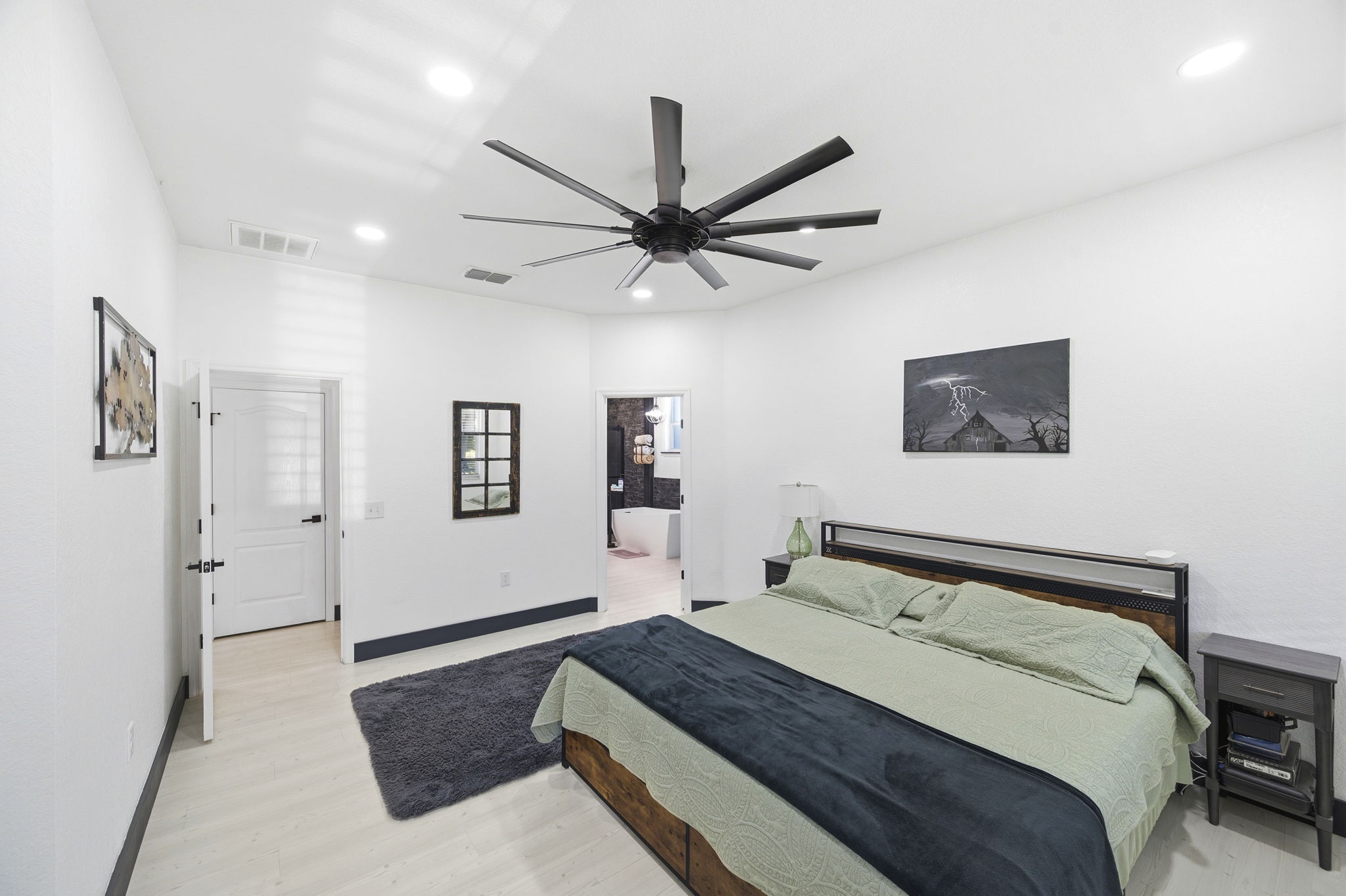 Interiors (39)