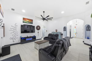 Interiors (19)
