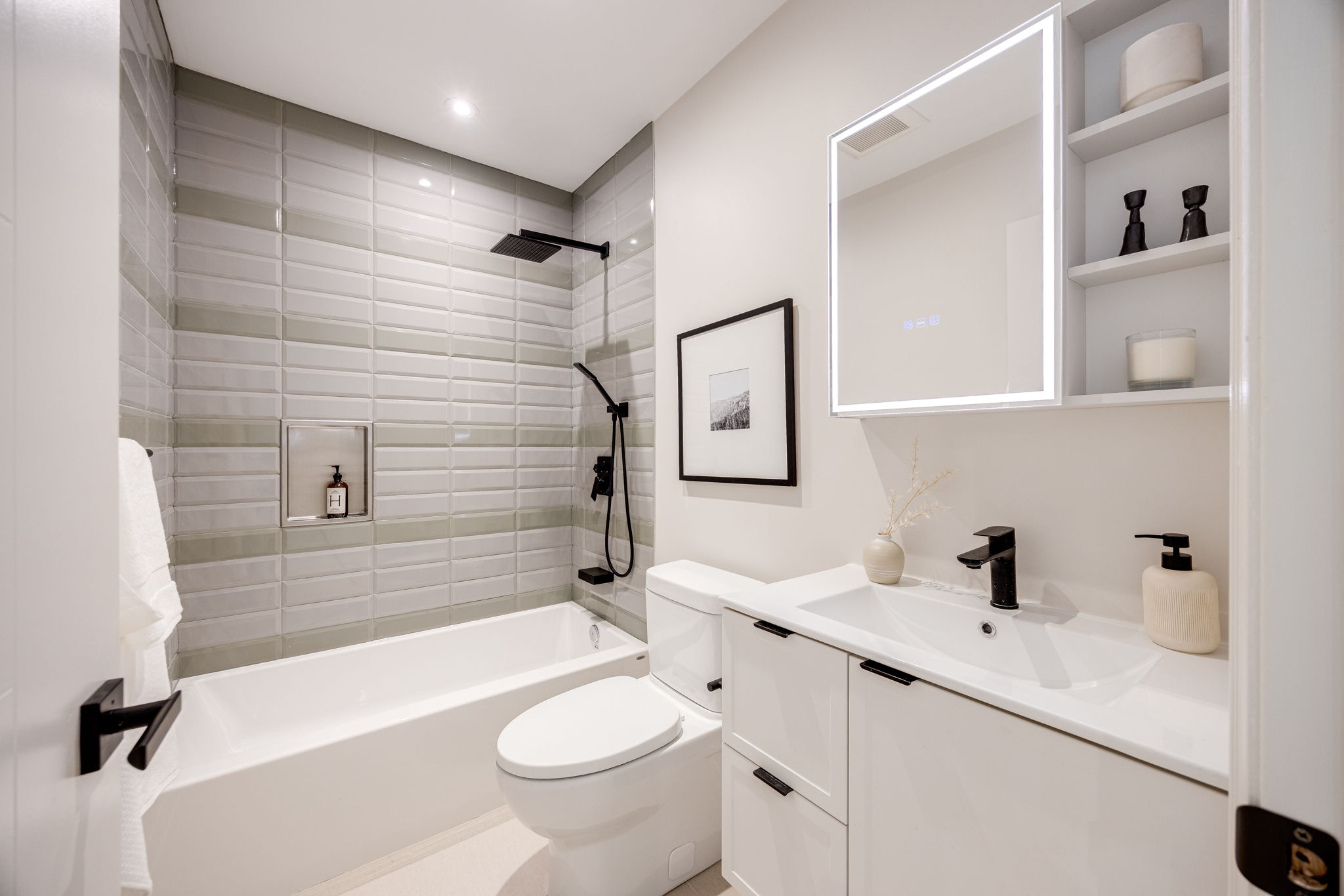 Toronto property showcase — delivered property photograph 24