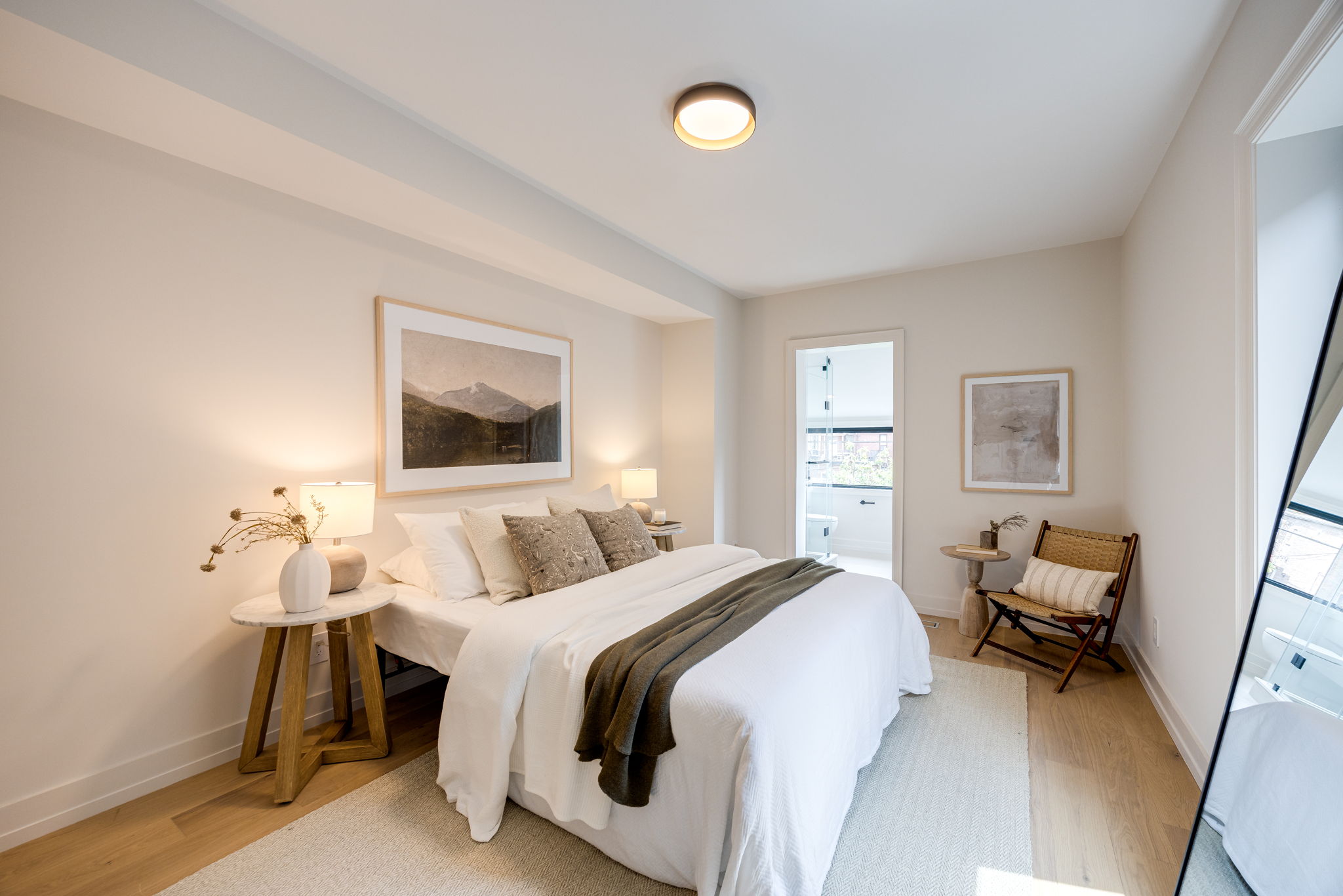 Toronto property showcase — delivered property photograph 32