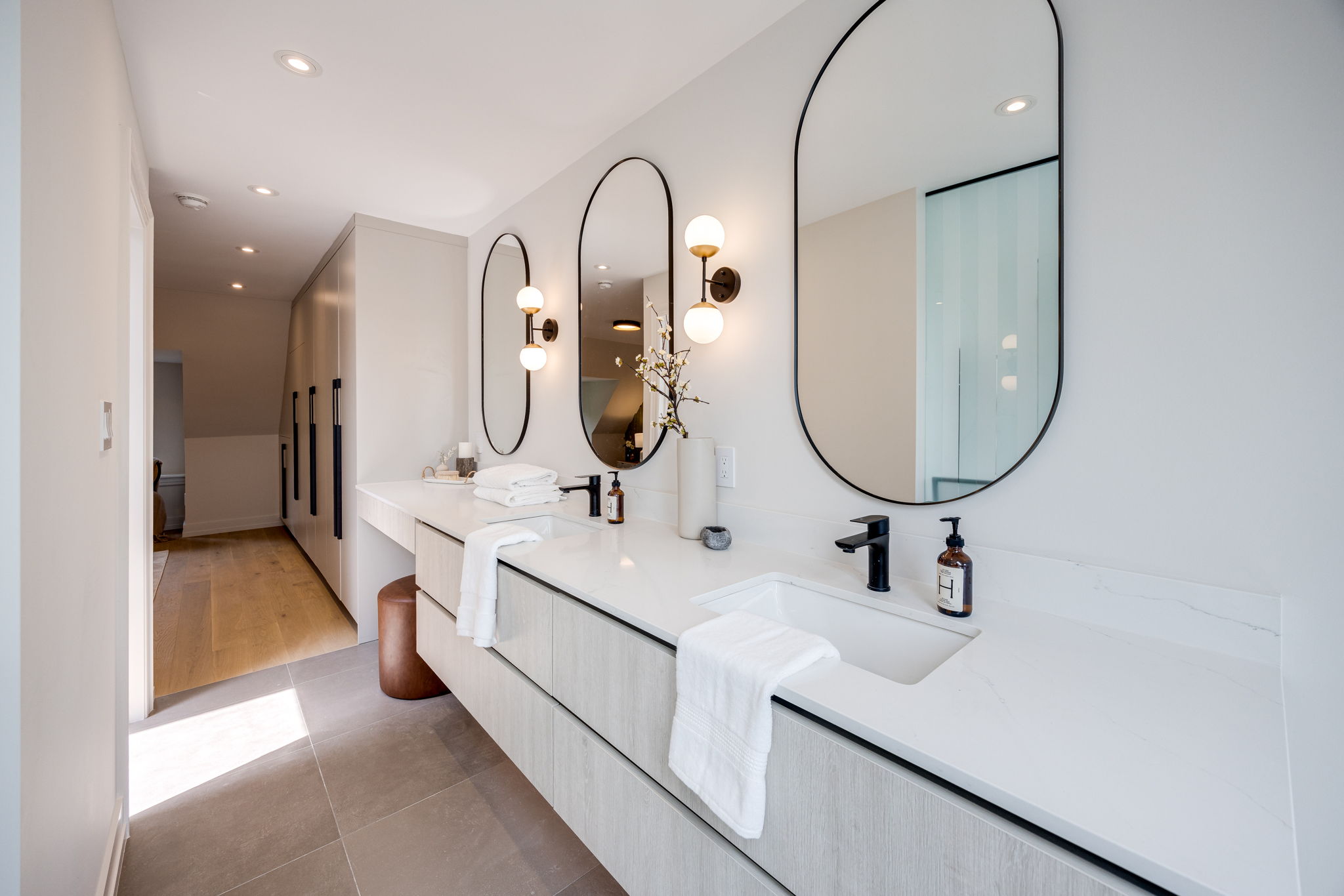 Toronto property showcase — delivered property photograph 41