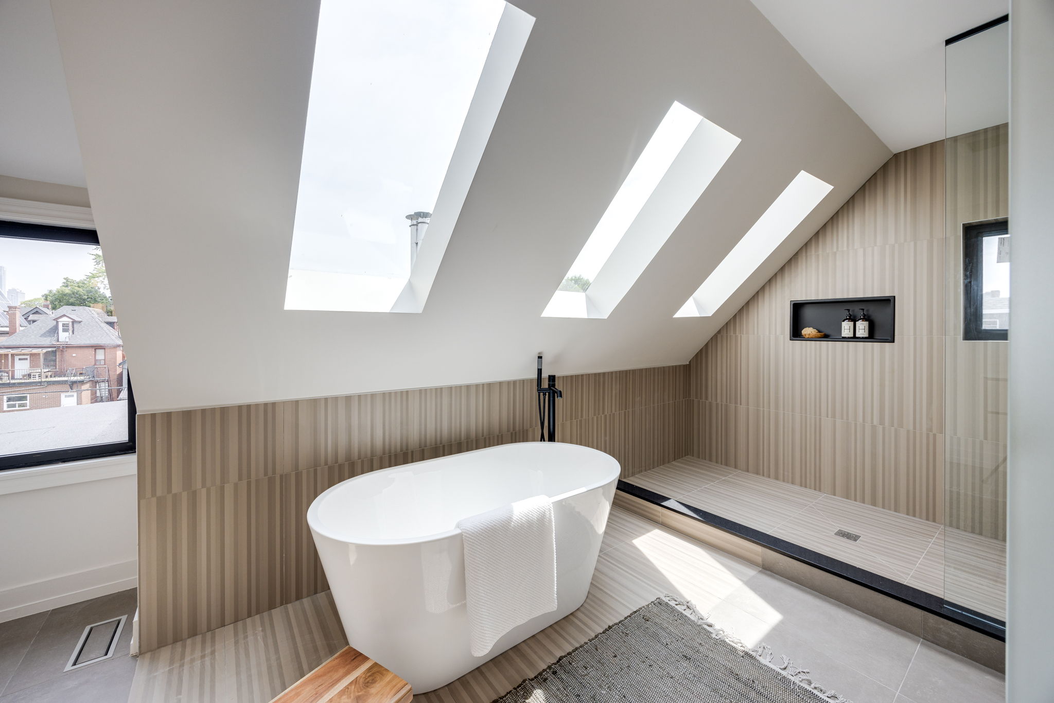 Toronto property showcase — delivered property photograph 42