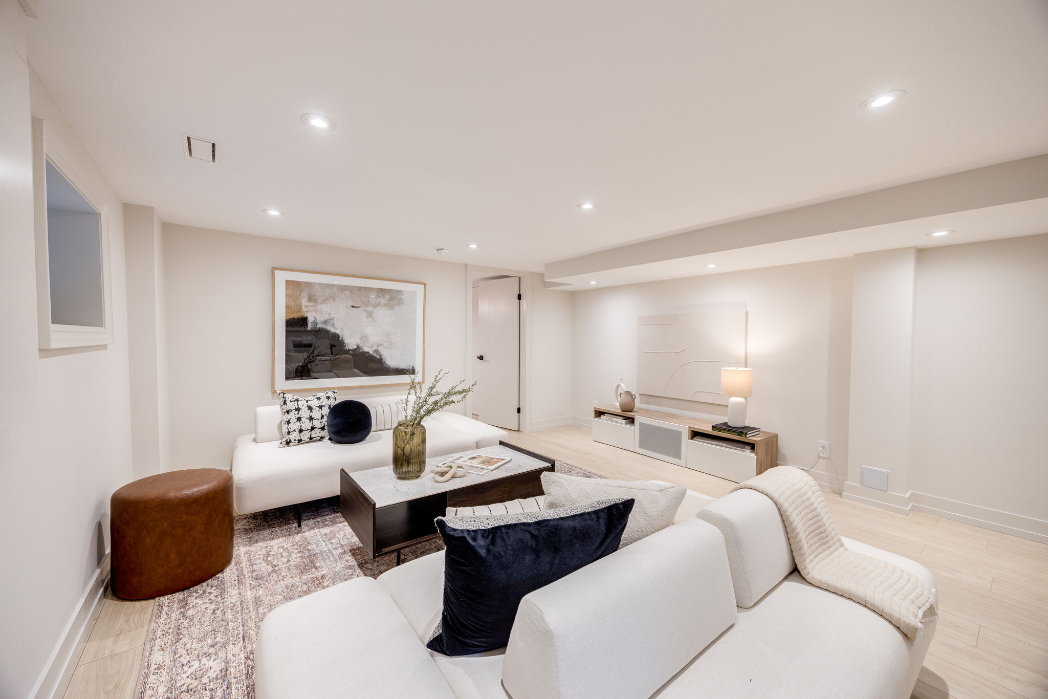 Toronto property showcase — delivered property photograph 50