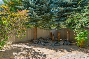  Photo 35