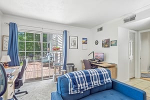 Devonshire Dr-S2506-023.jpg