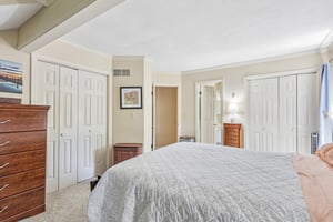 Devonshire Dr-S2506-027.jpg