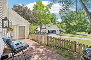 Devonshire Dr-S2506-036.jpg
