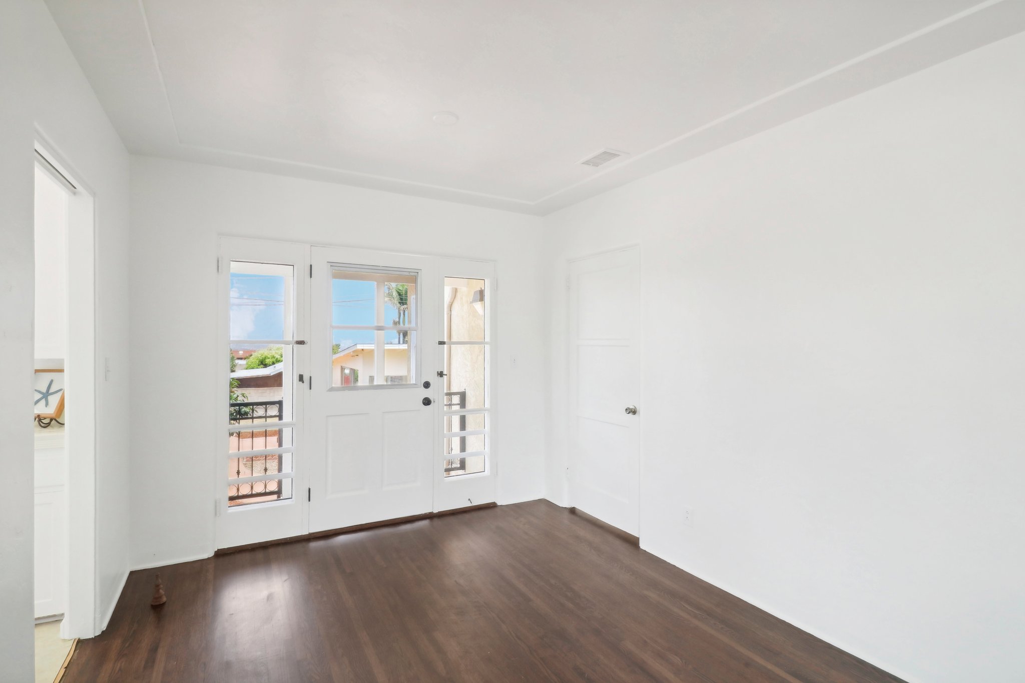 Santa Monica Ave-014.jpg