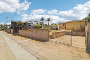 Santa Monica Ave-048.jpg