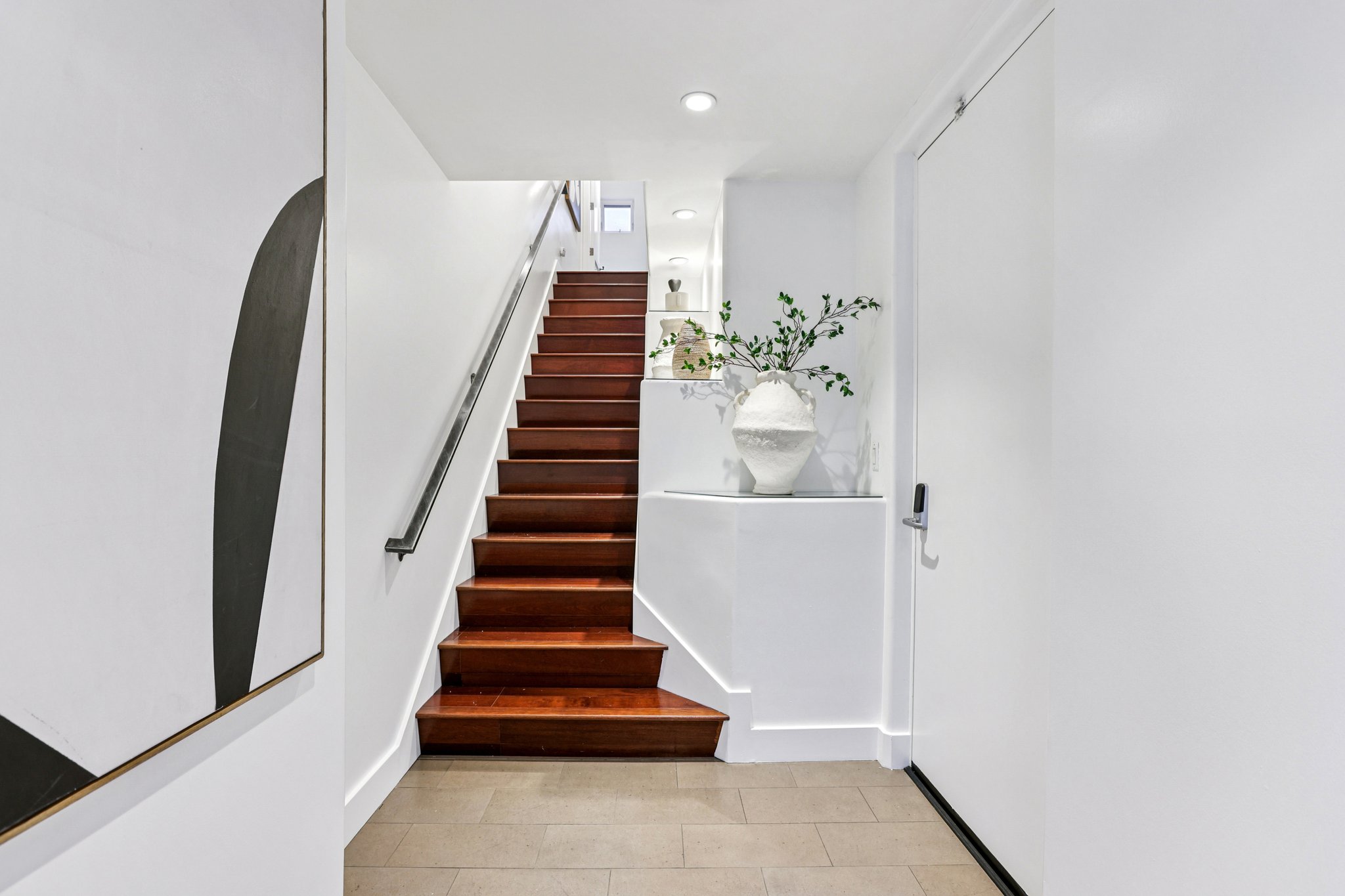 Arnaz Dr 103-S2412-037.jpg