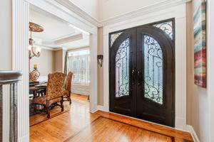 2 Entryway w Dining View