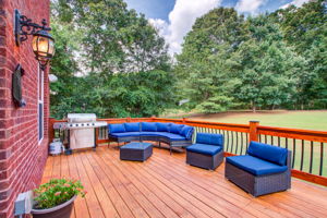 13 Exterior Deck B