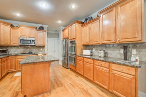 16 Kitchen B