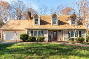 438 Valleymeade Drt-1