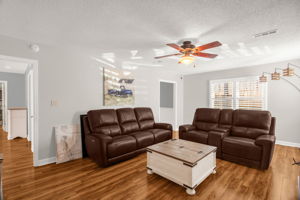 438 Valleymeade Drt-8