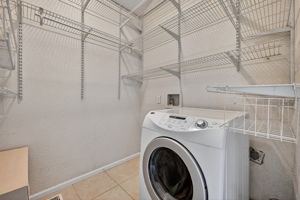  Photo 38