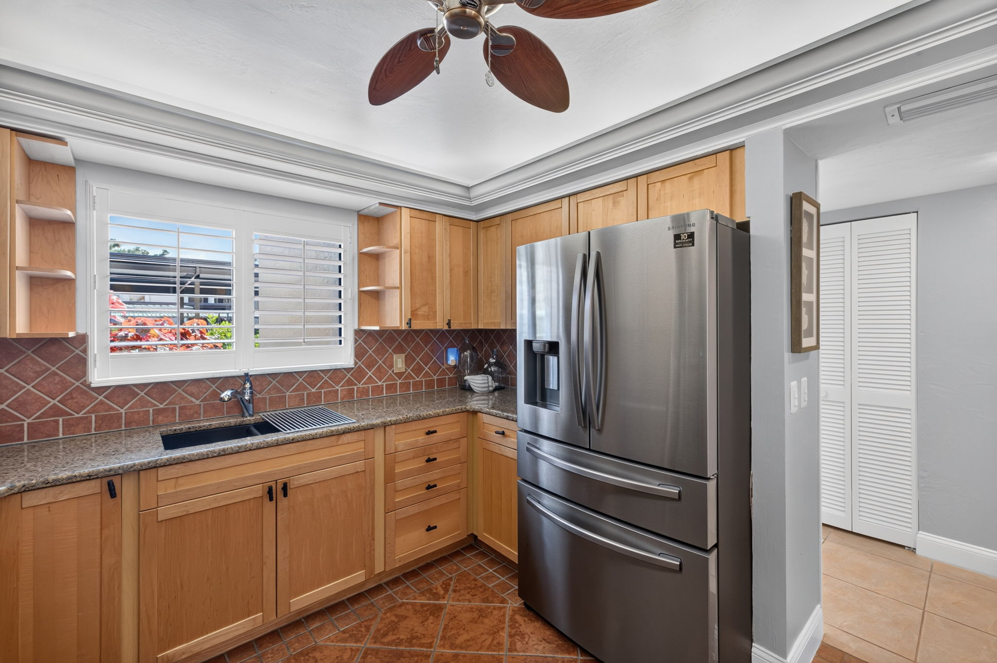 Kitchen 3 of 4