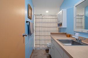  Photo 32