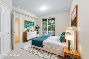 DSC03918 virtually staged.jpeg