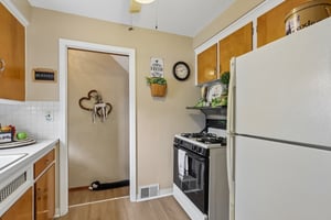 E 330th St-S0109-016.jpg