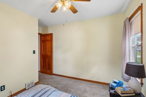 E 330th St-S0109-028.jpg