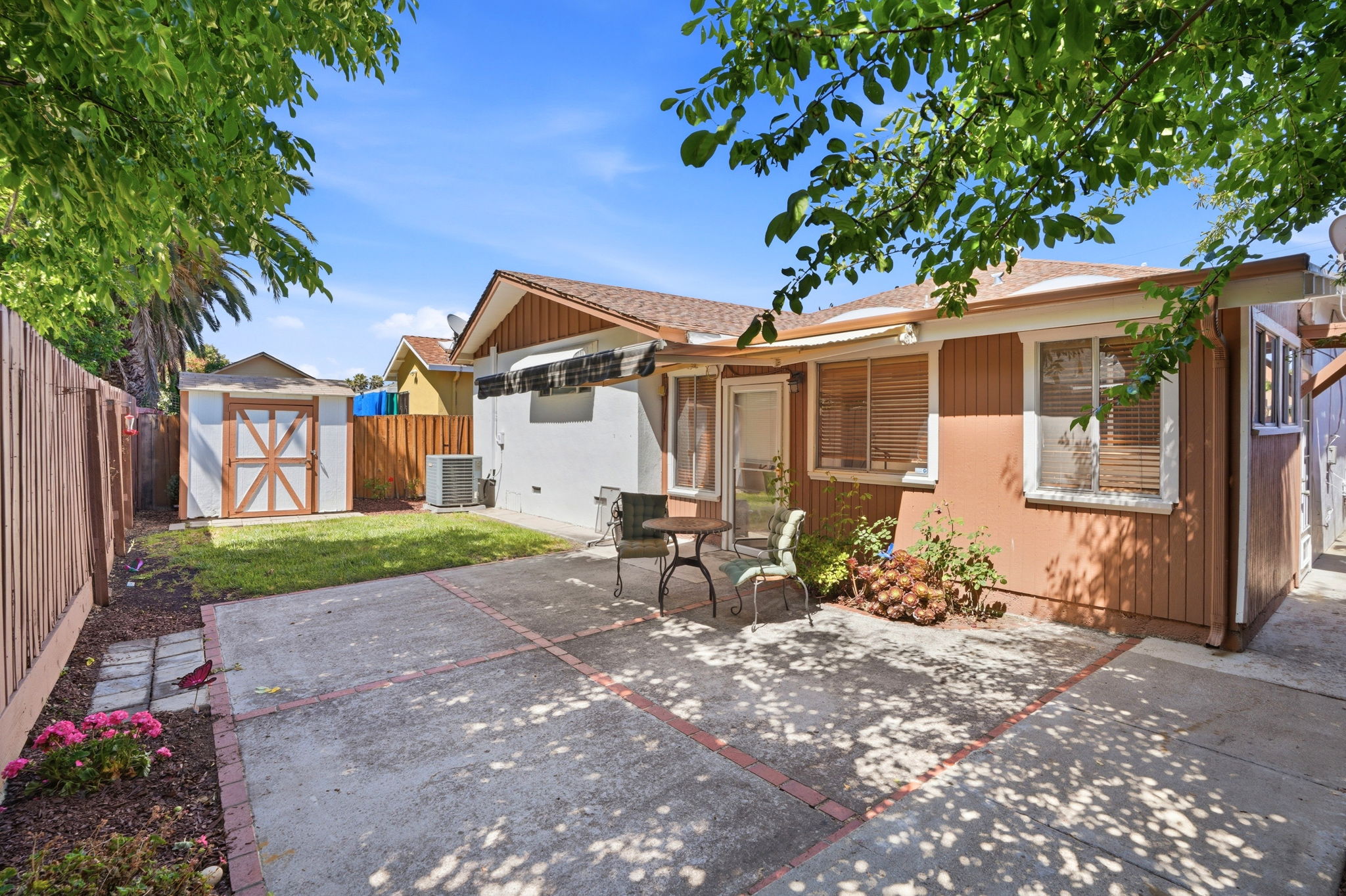 034_F8_439 Wisteria Dr