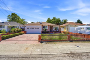 001_F8_439 Wisteria Dr