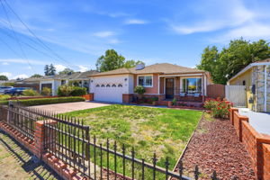 003_F8_439 Wisteria Dr