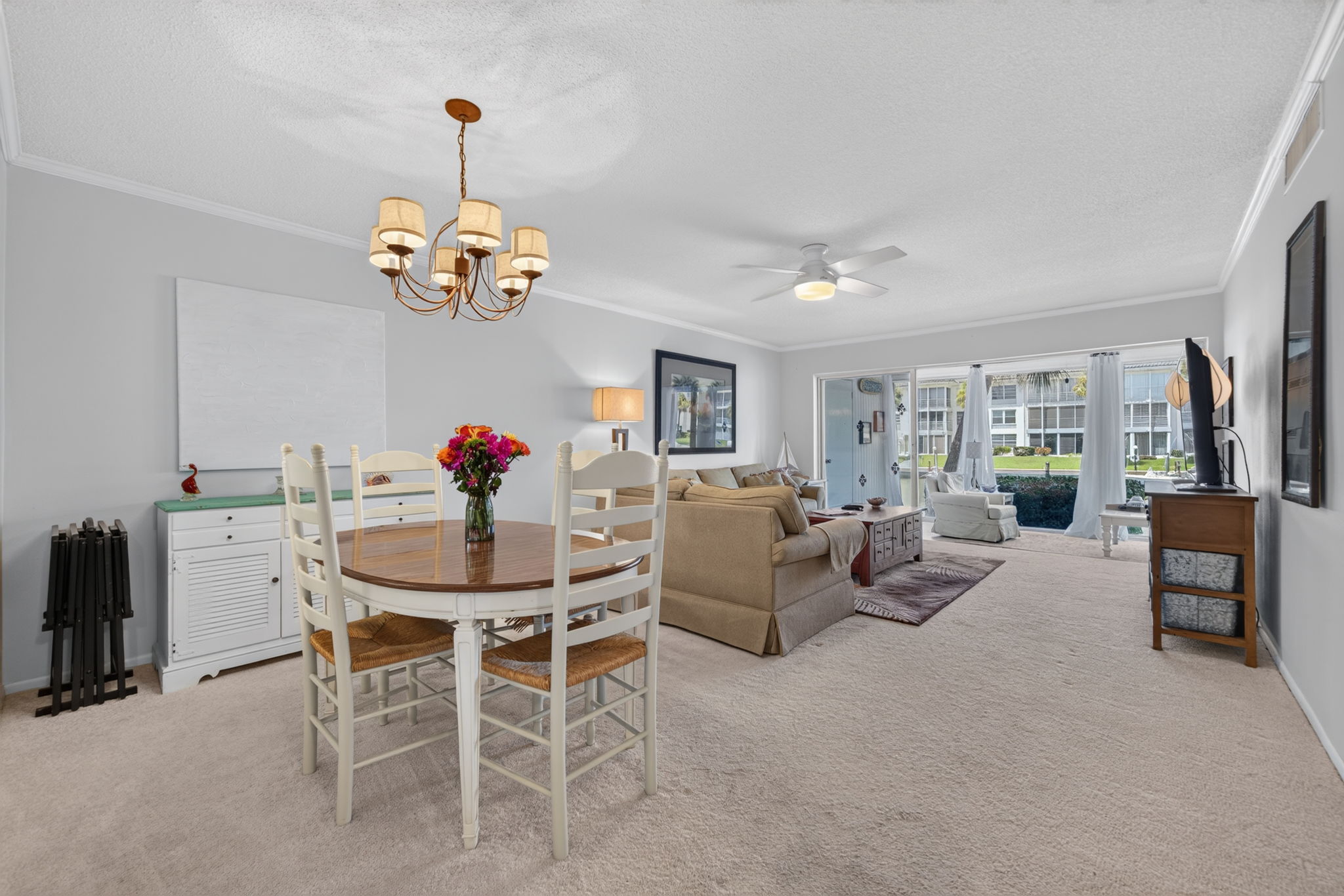 Dining/Living Room