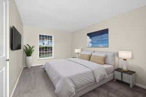 DSC04182 virtually staged.jpeg