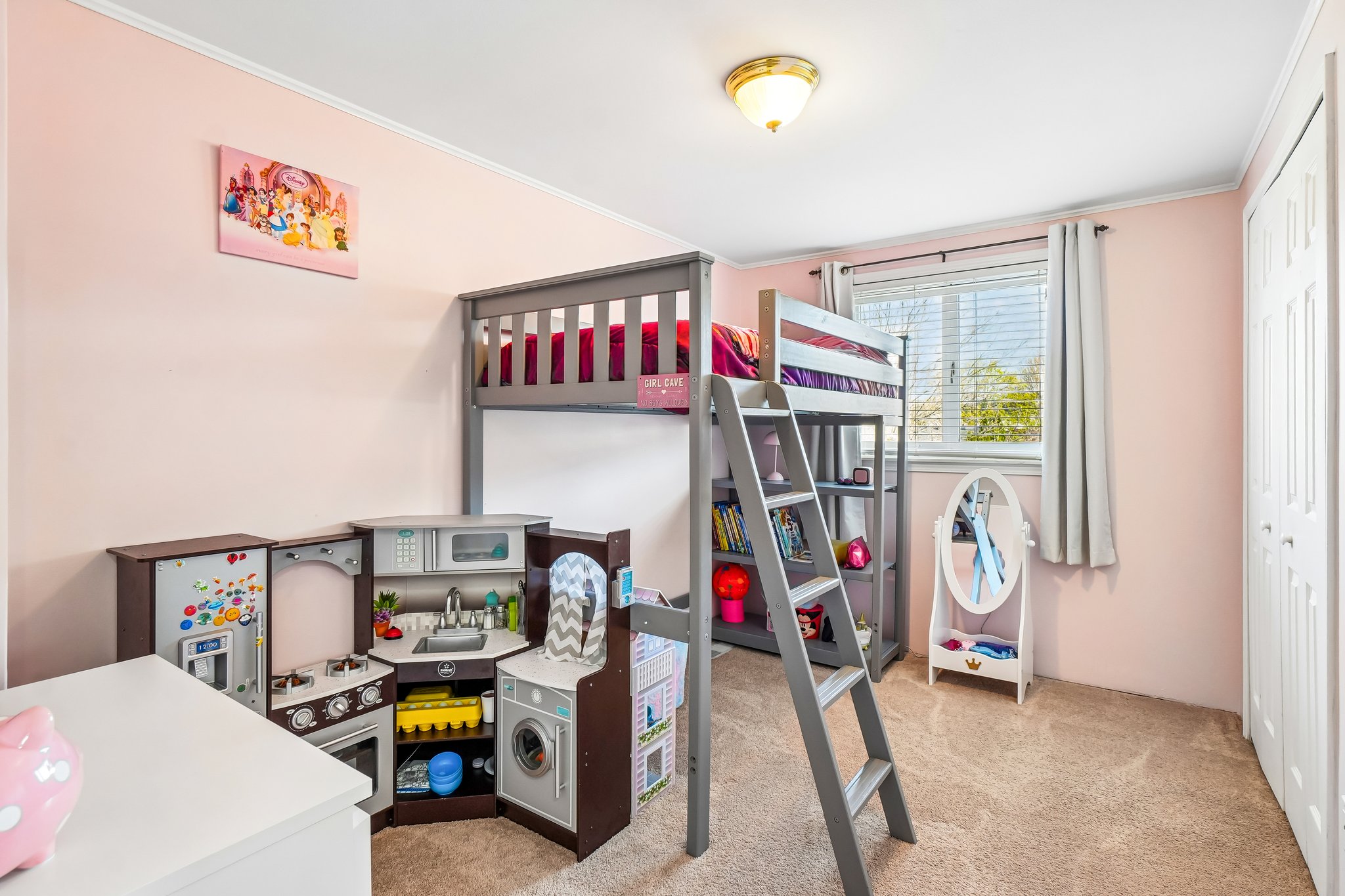 Fredericksburg St-S2304-024.jpg