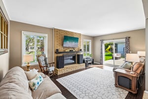 Fredericksburg St-S2304-006.jpg