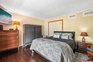 Fredericksburg St-S2304-013.jpg