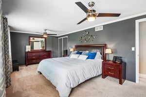 Fredericksburg St-S2304-020.jpg