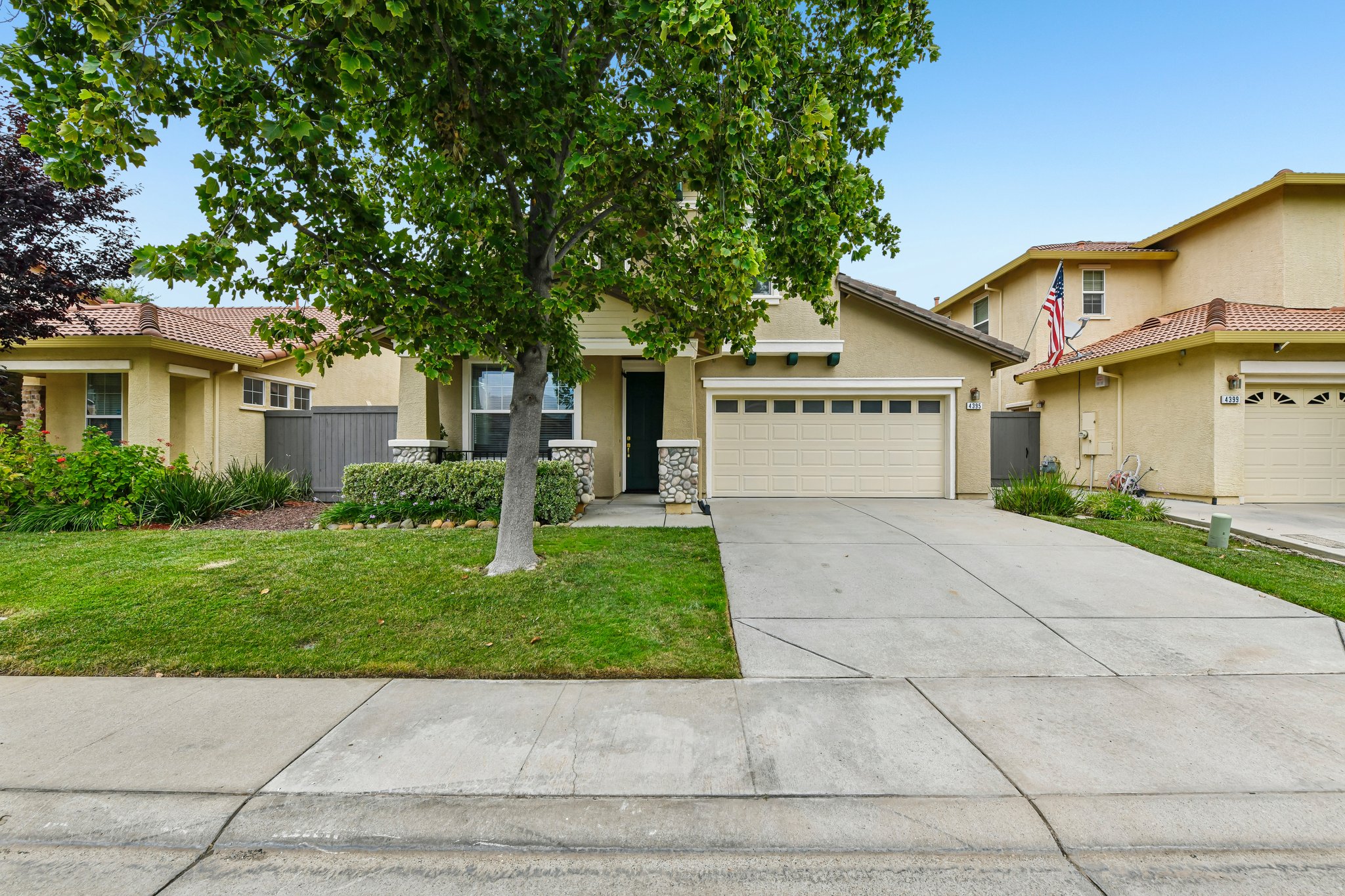 Niobe Cir-S1407-002.jpg