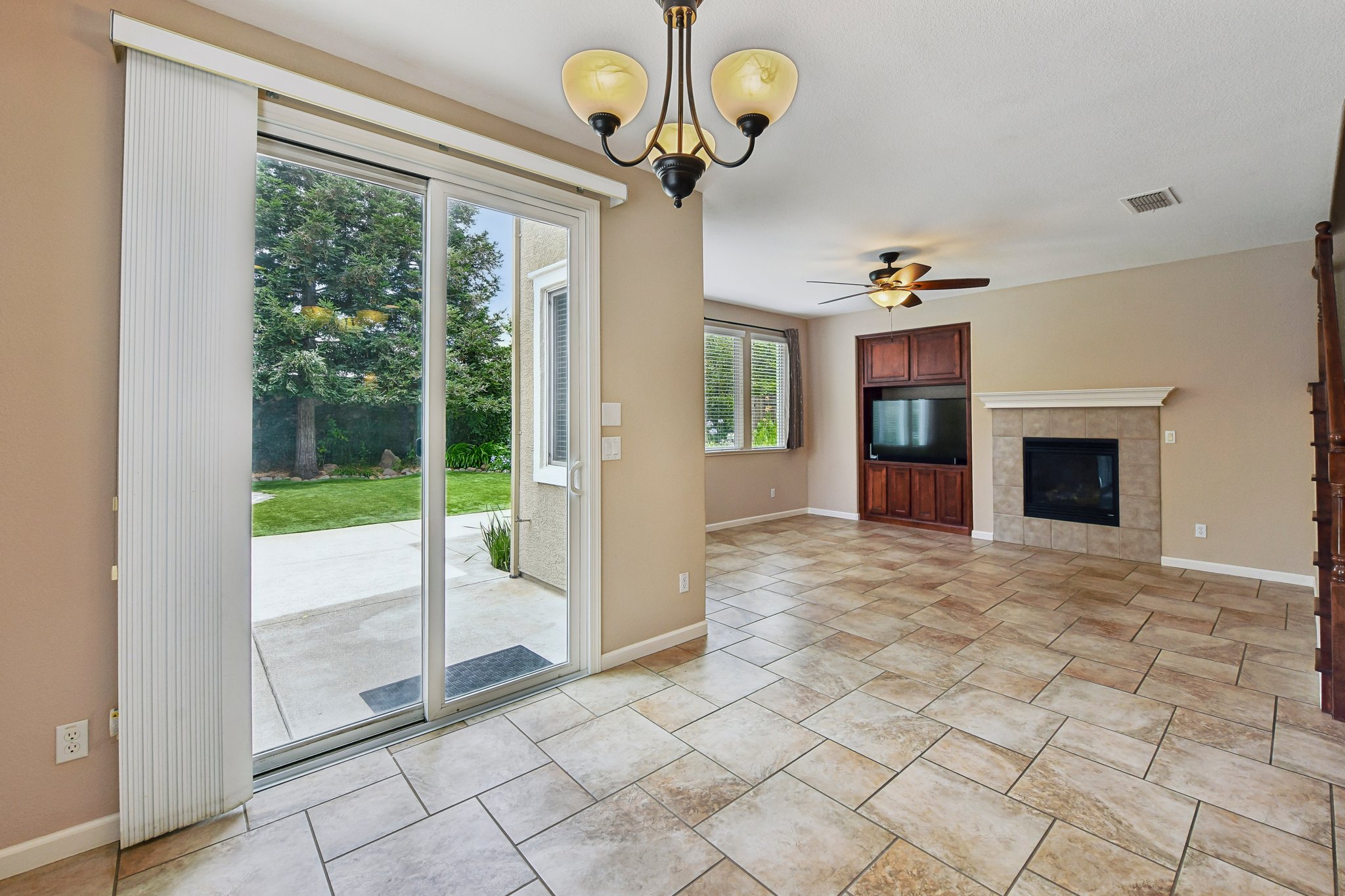 Niobe Cir-S1407-013.jpg
